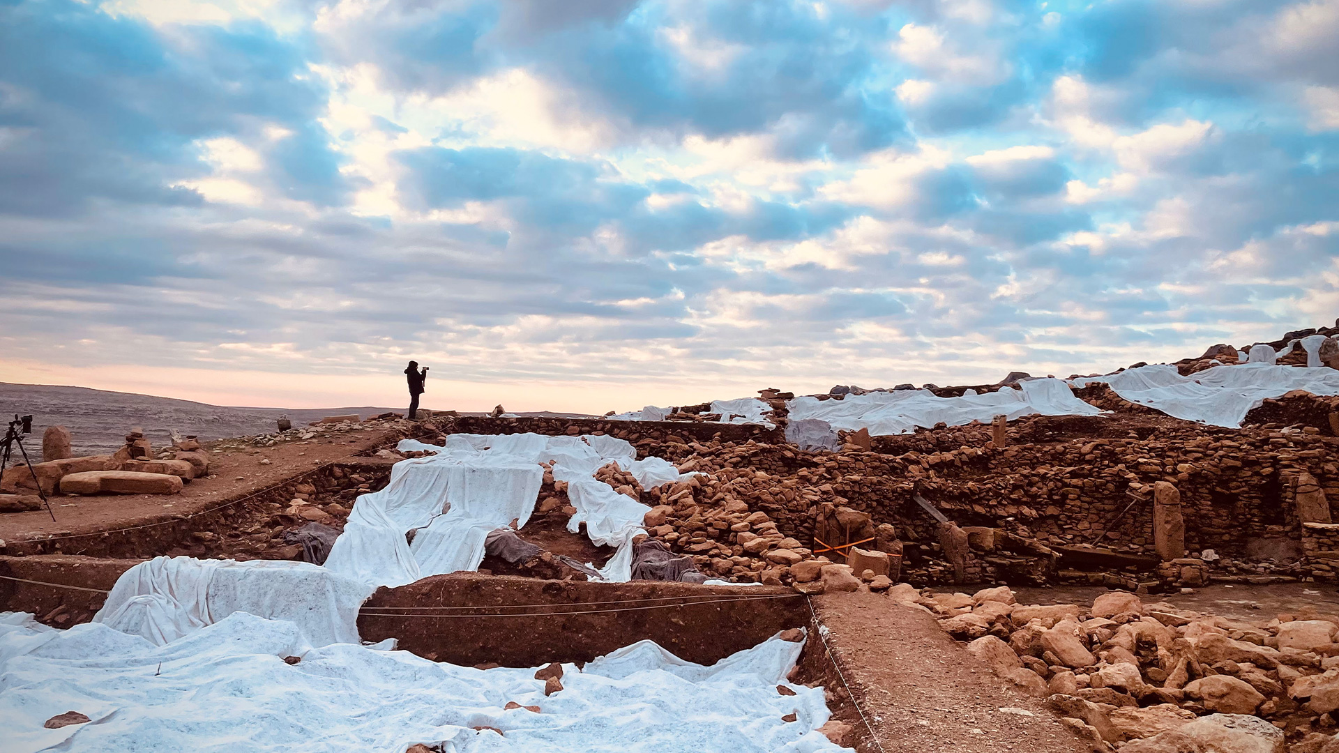 Isabel Muñoz: Yeni Bir Hikâye Sergi Turu <br>Göbeklitepe ve Çevresinden Fotoğraflar