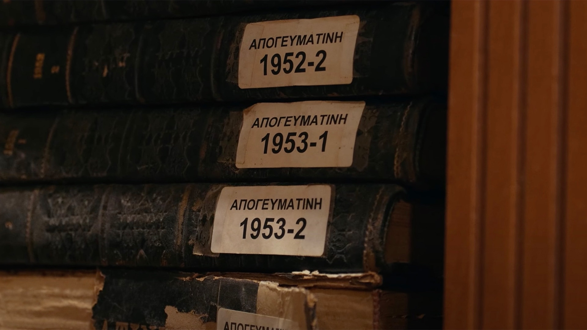 100: İnsan Apoyevmatini ile Doğar, Apoyevmatini ile Ölür görsel 1