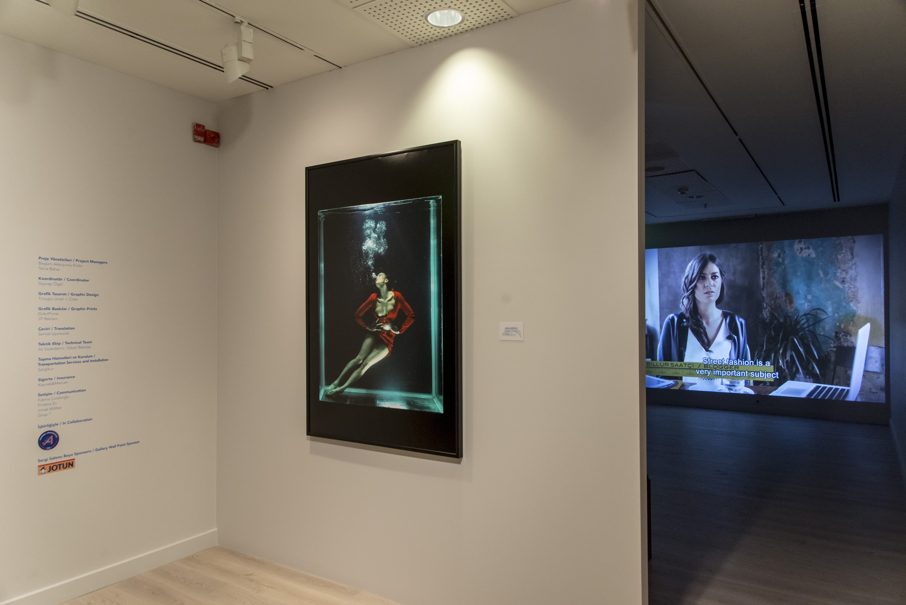 Karşılaşmalar galeri 16