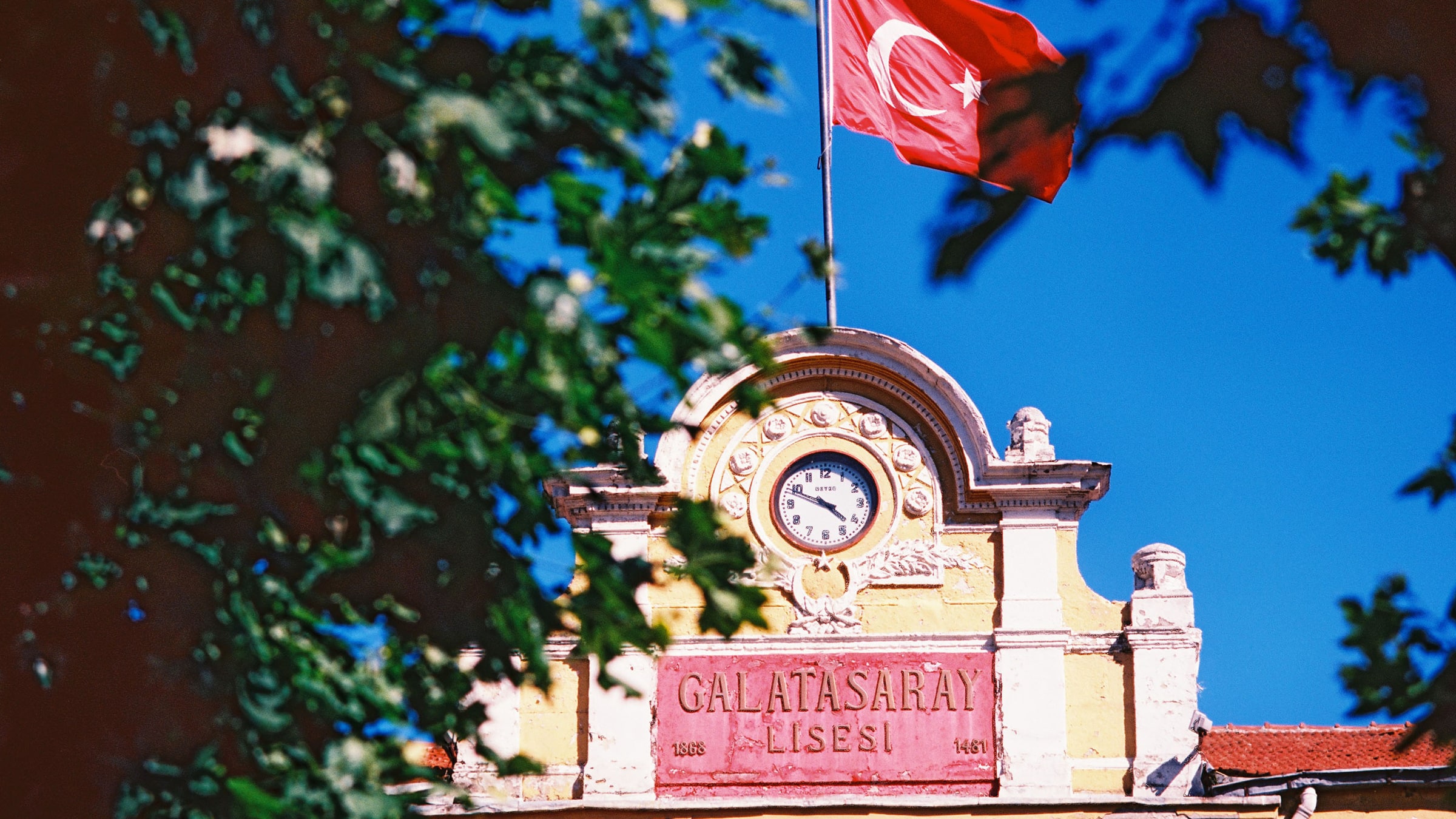 Mektep Meydan Galatasaray  görsel 3