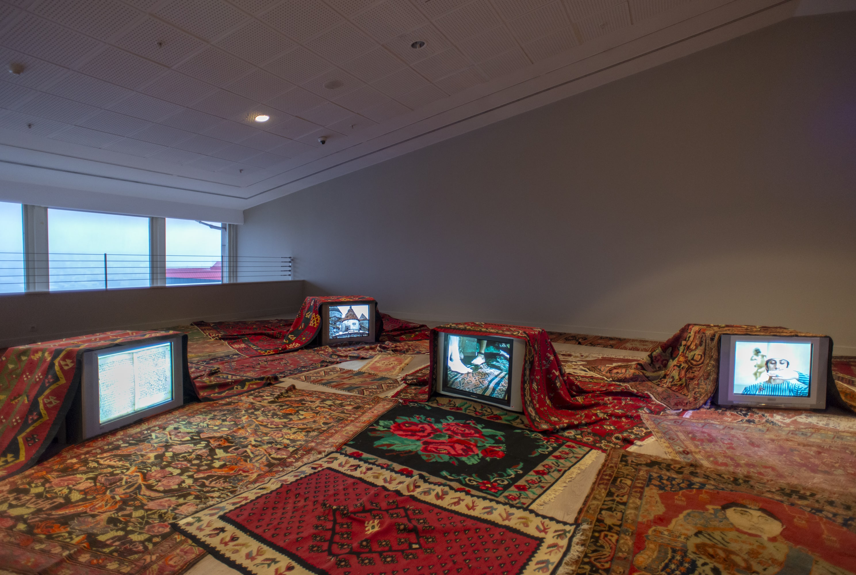 Parajanov <br> Sarkis ile galeri 10