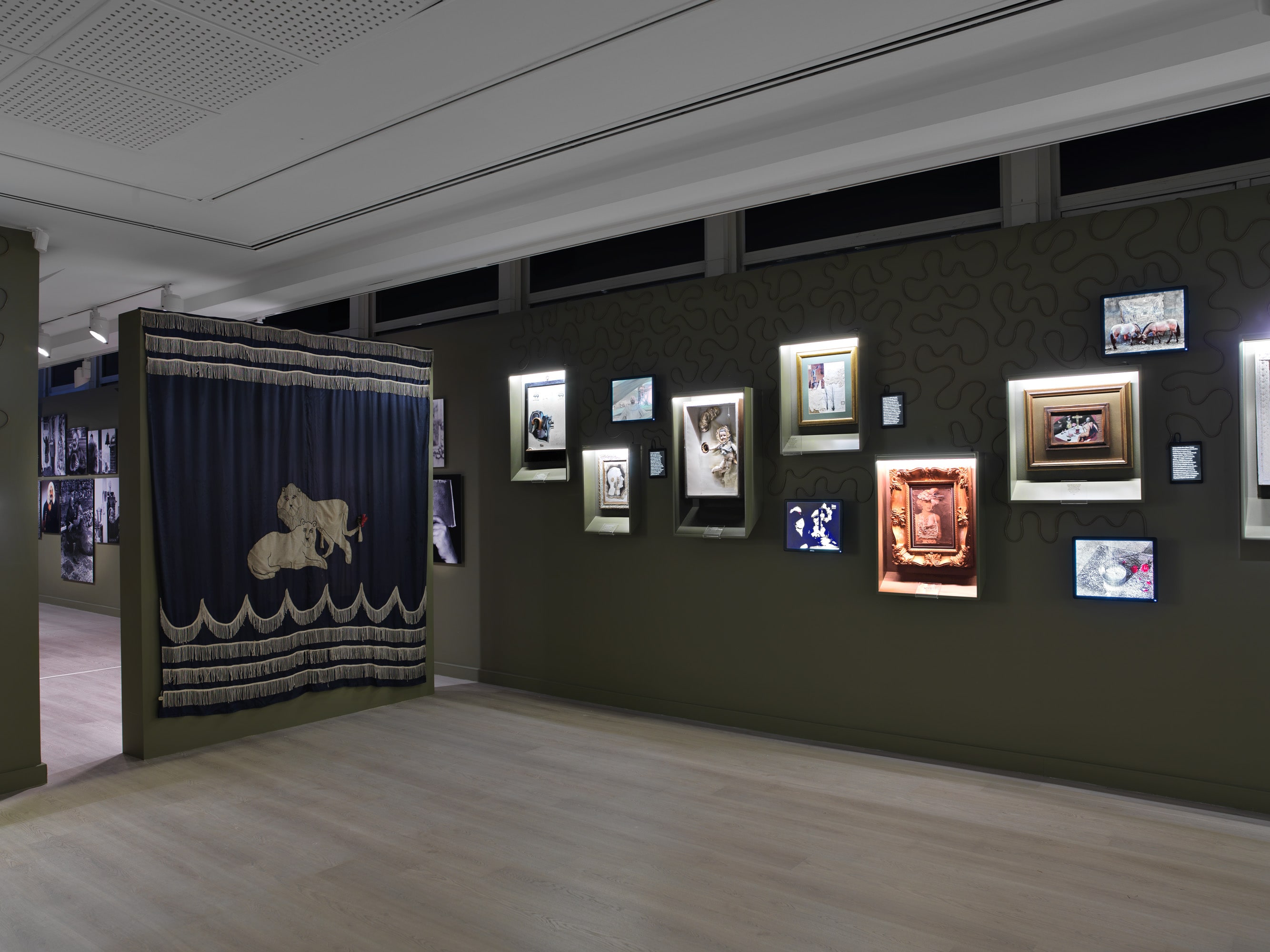 Parajanov <br> Sarkis ile galeri 6