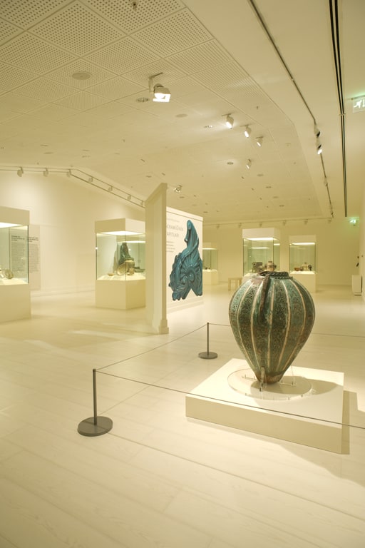 Victoria ve Albert Müzesi’nden Dünya Seramiğinin Başyapıtları galeri 0