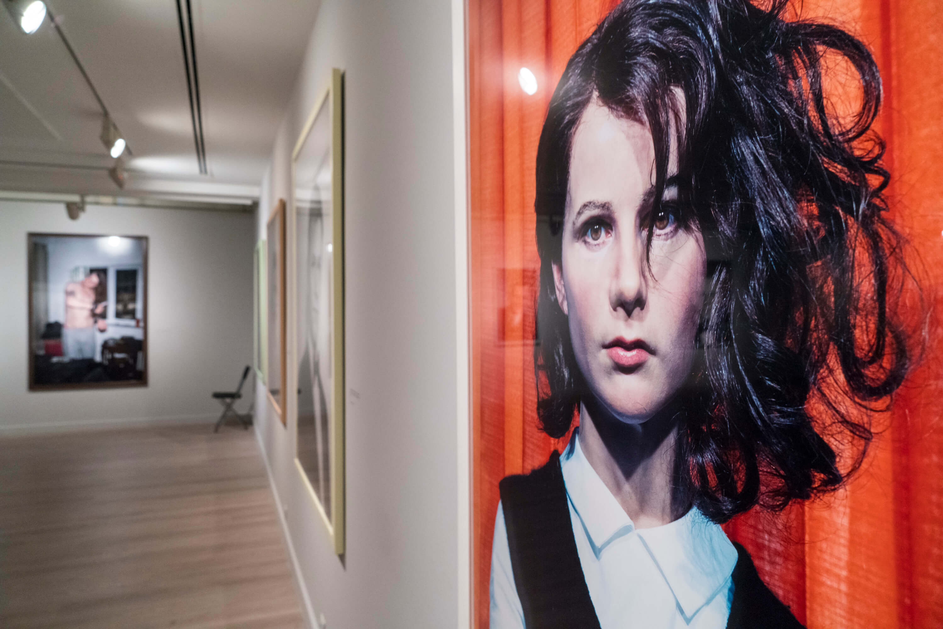 Bana Bak! &ldquo;la Caixa&rdquo; &Ccedil;ağdaş Sanat Koleksiyonu&rsquo;ndan Portreler ve Diğer Kurmacalar 